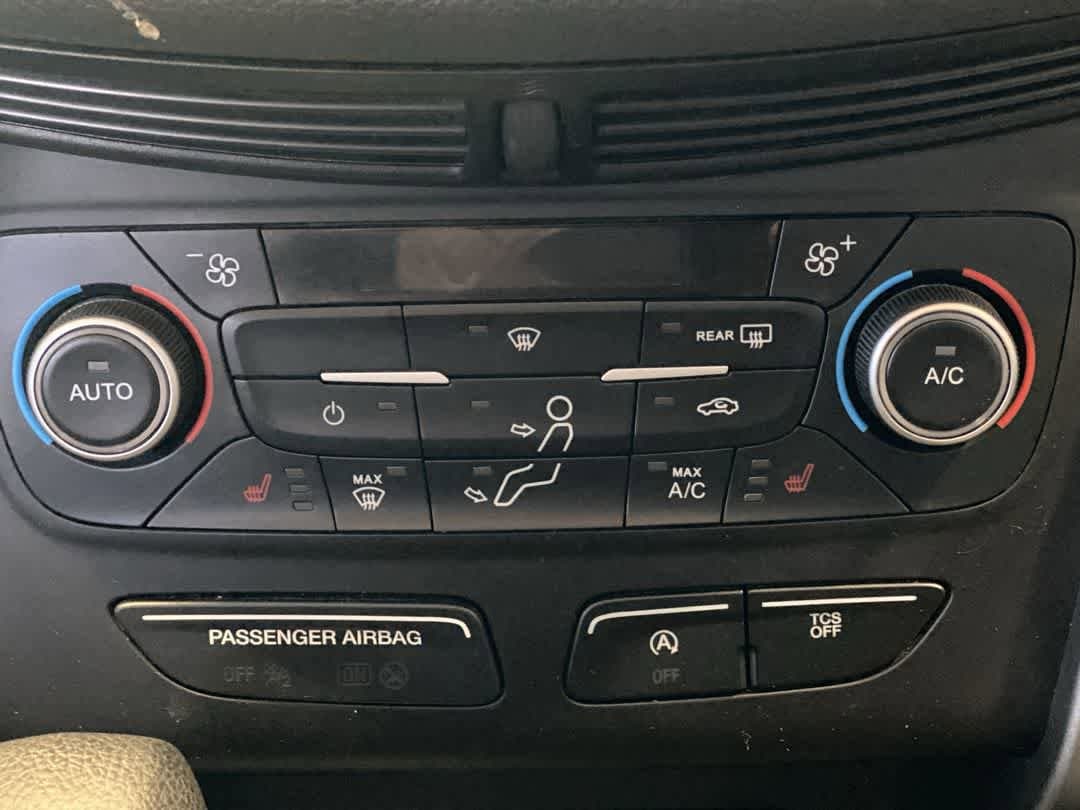 Thumbnail: 2019 Ford Escape - 21