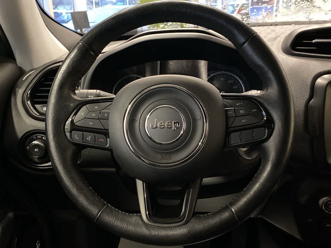 Thumbnail: 2018 Jeep Renegade - 16