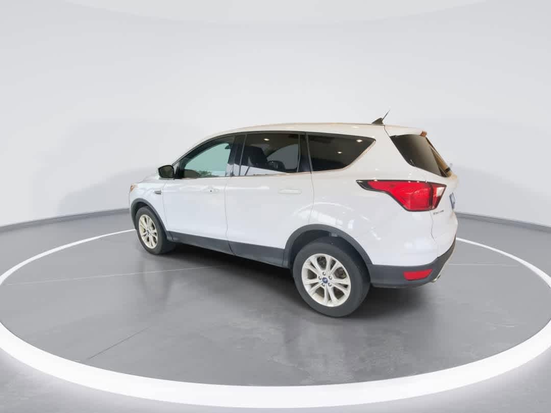 Thumbnail: 2019 Ford Escape - 6