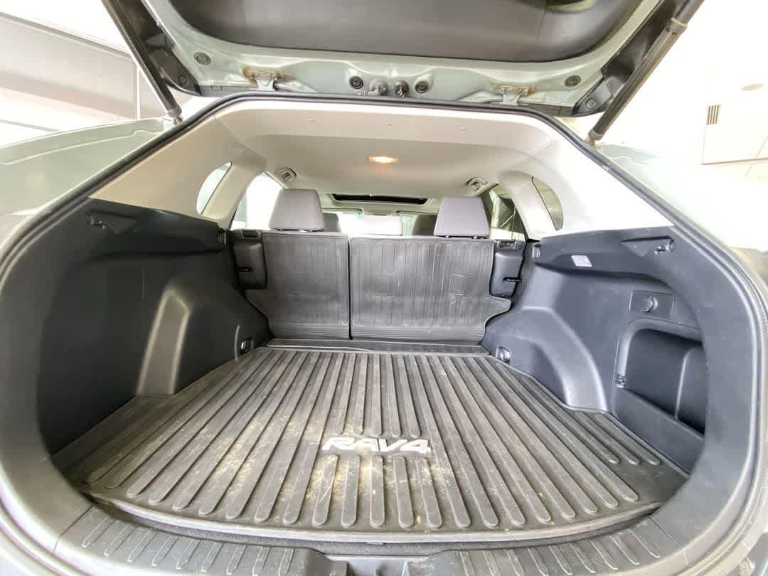 Thumbnail: 2021 Toyota RAV4 - 26