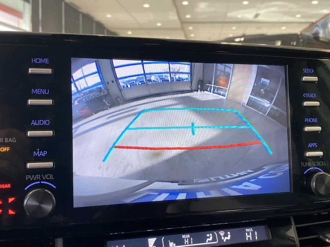 Thumbnail: 2023 Toyota Sienna - 17