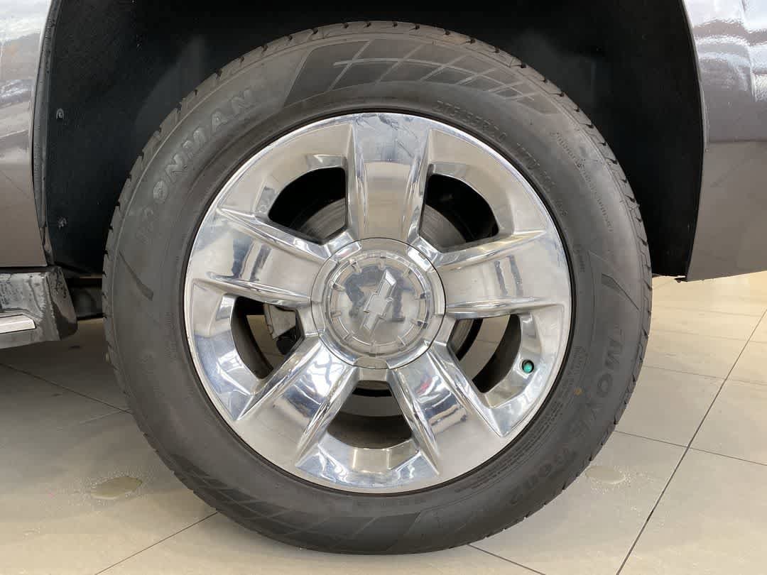 Thumbnail: 2018 Chevrolet Tahoe - 11