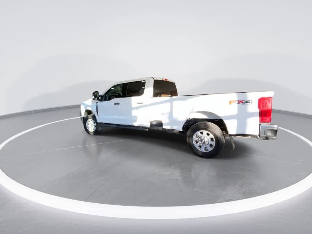Thumbnail: 2023 Ford F-350 - 6