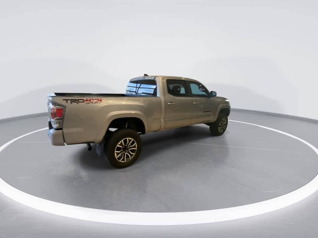 Thumbnail: 2020 Toyota Tacoma - 8