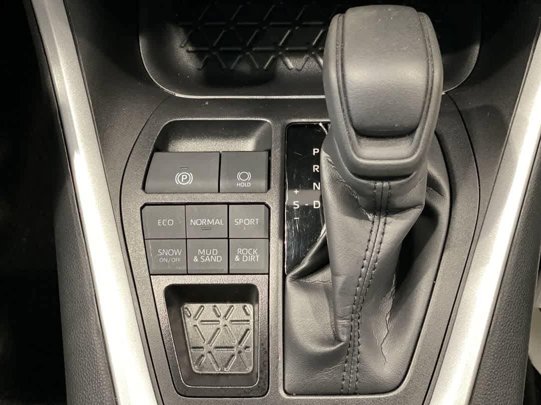 Thumbnail: 2025 Toyota RAV4 - 22