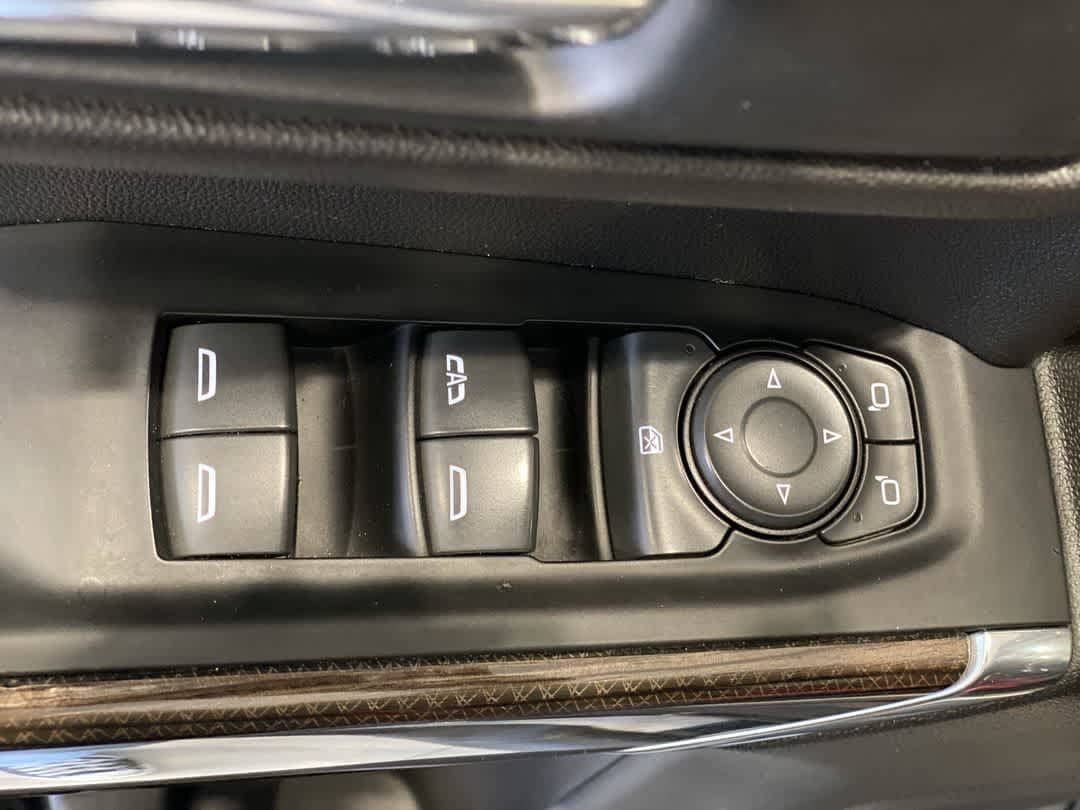 Thumbnail: 2022 Chevrolet Silverado 1500 - 16