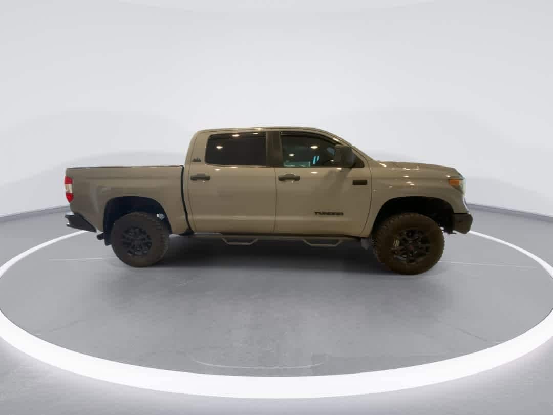 Thumbnail: 2020 Toyota Tundra - 9