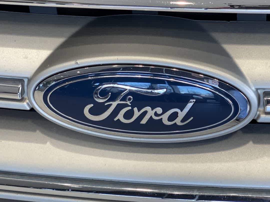 Thumbnail: 2019 Ford Escape - 10