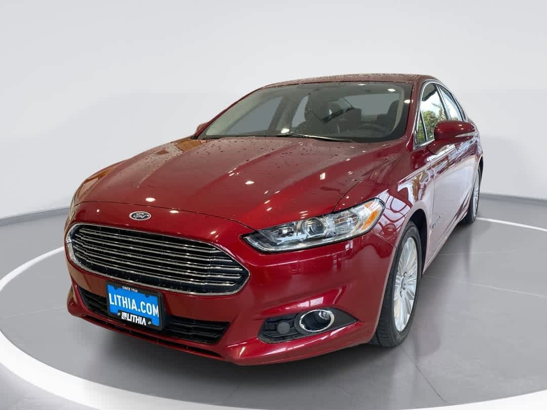 2016 Ford Fusion SE's photo