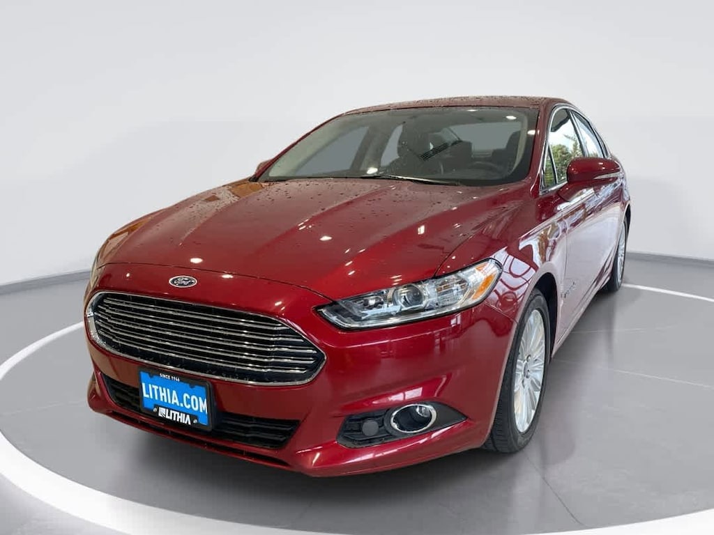 Used 2016 Ford Fusion Hybrid SE Sedan