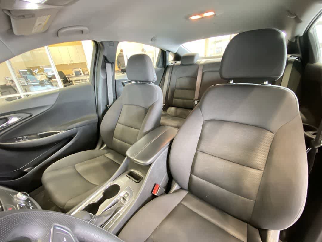 Thumbnail: 2023 Chevrolet Malibu - 14