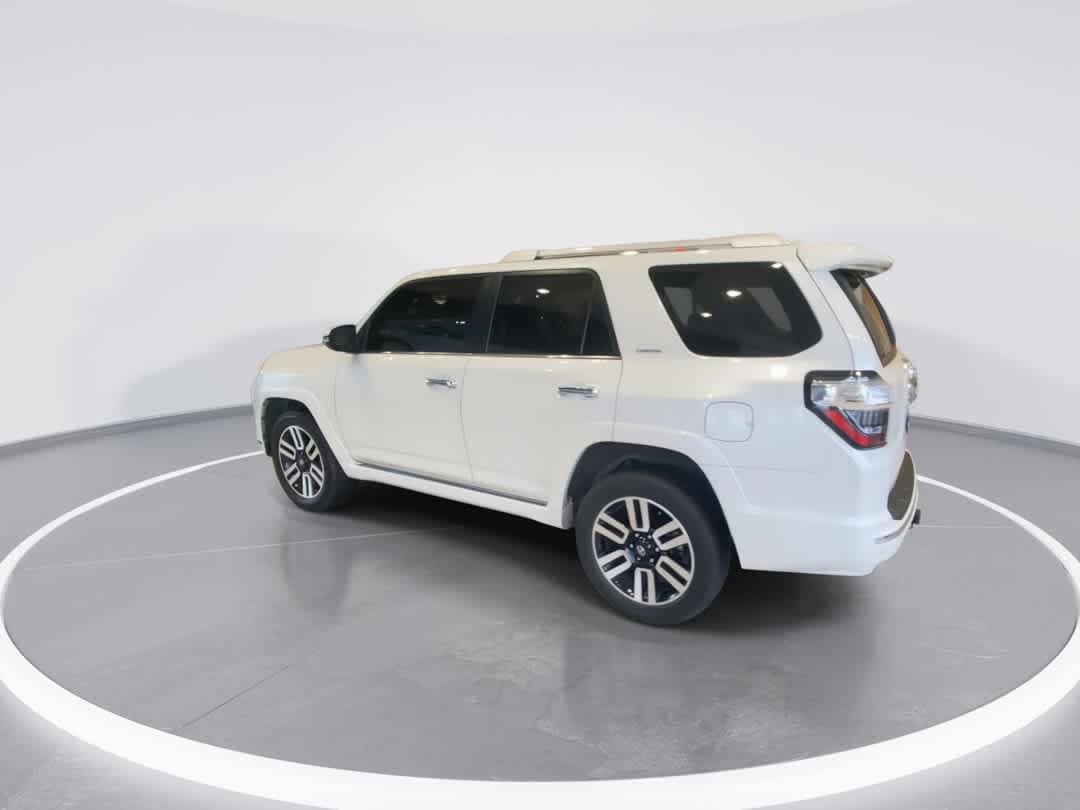 Thumbnail: 2022 Toyota 4Runner - 6