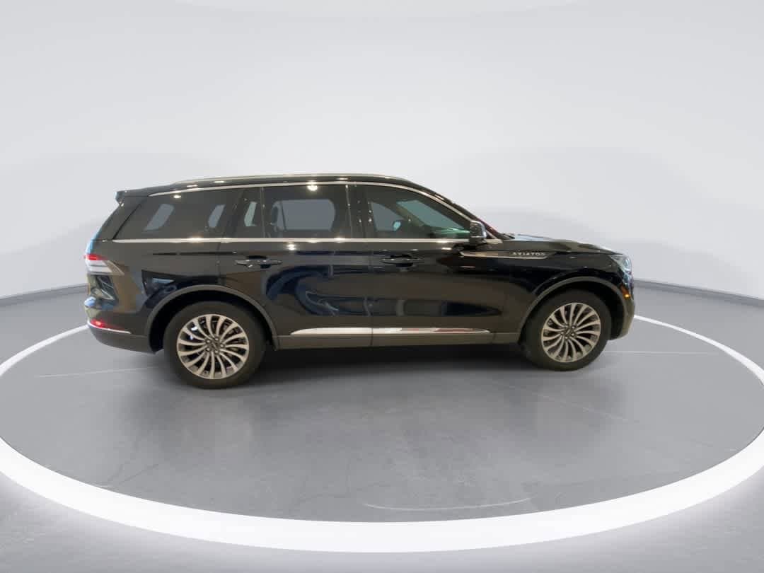 Thumbnail: 2022 Lincoln Aviator - 9