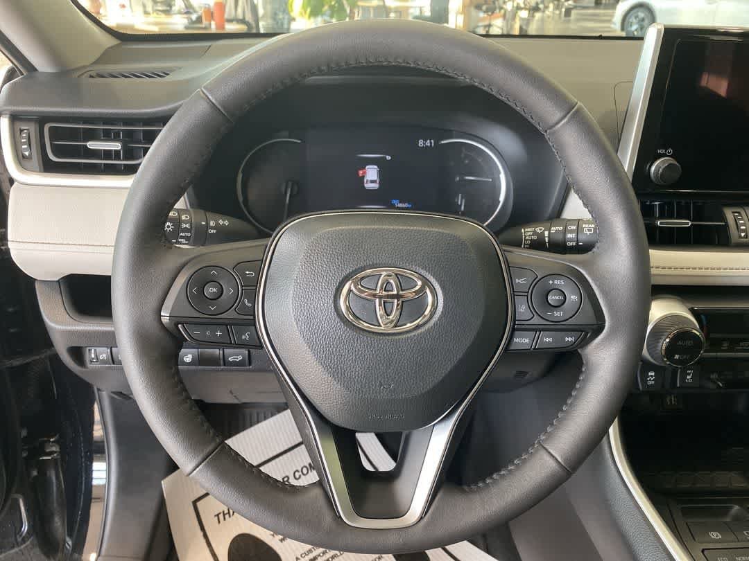 Thumbnail: 2024 Toyota RAV4 - 16