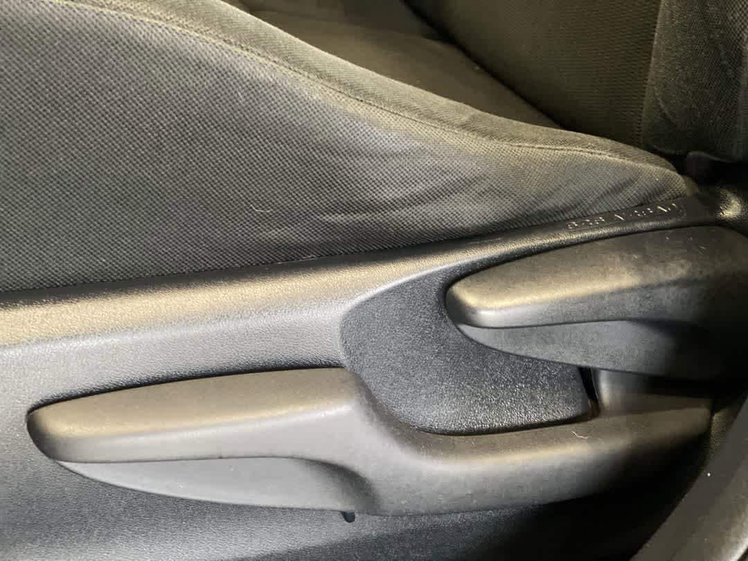 Thumbnail: 2018 Toyota RAV4 - 15