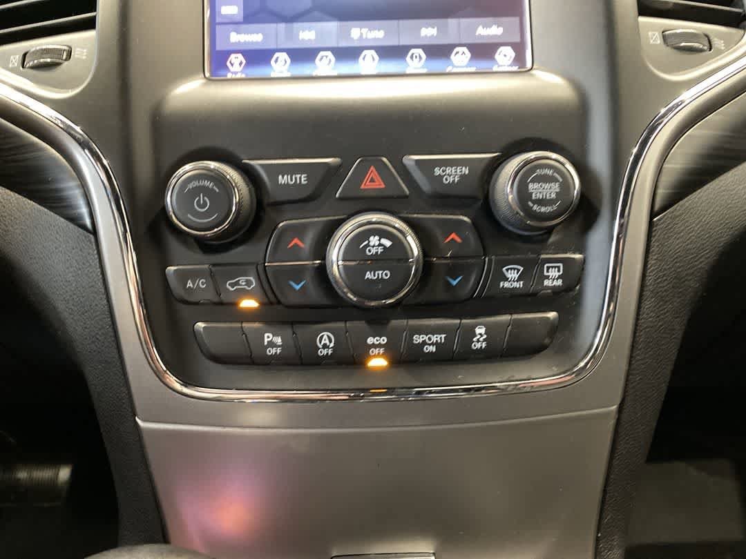 Thumbnail: 2020 Jeep Grand Cherokee - 19