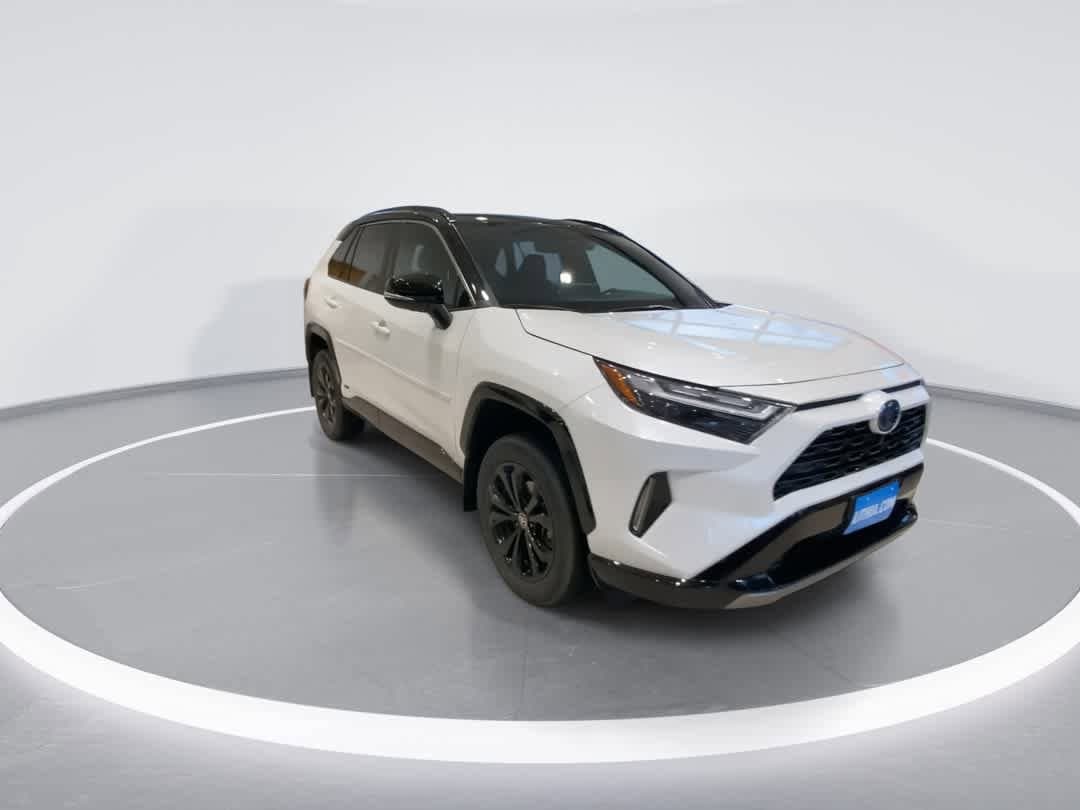 Thumbnail: 2024 Toyota RAV4 - 2