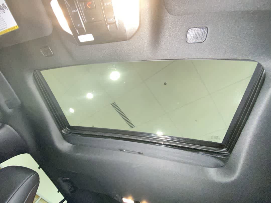 Thumbnail: 2025 Toyota Highlander - 23