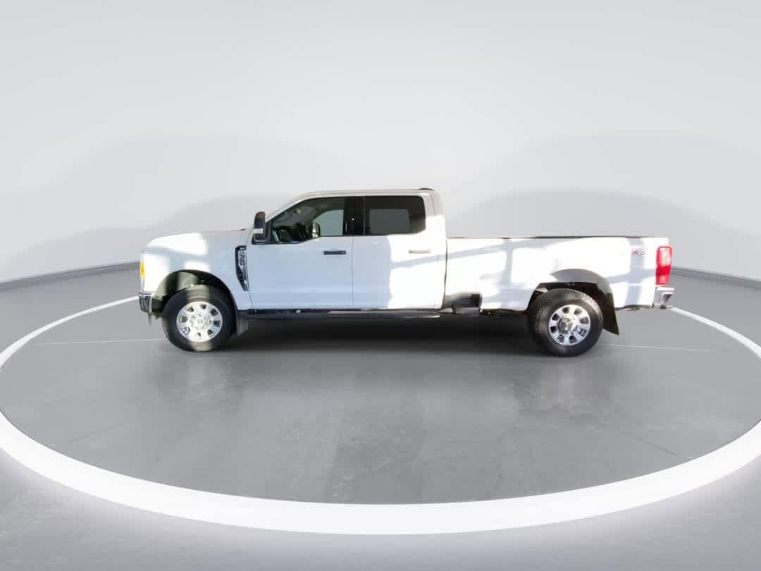 Thumbnail: 2023 Ford F-350 - 5