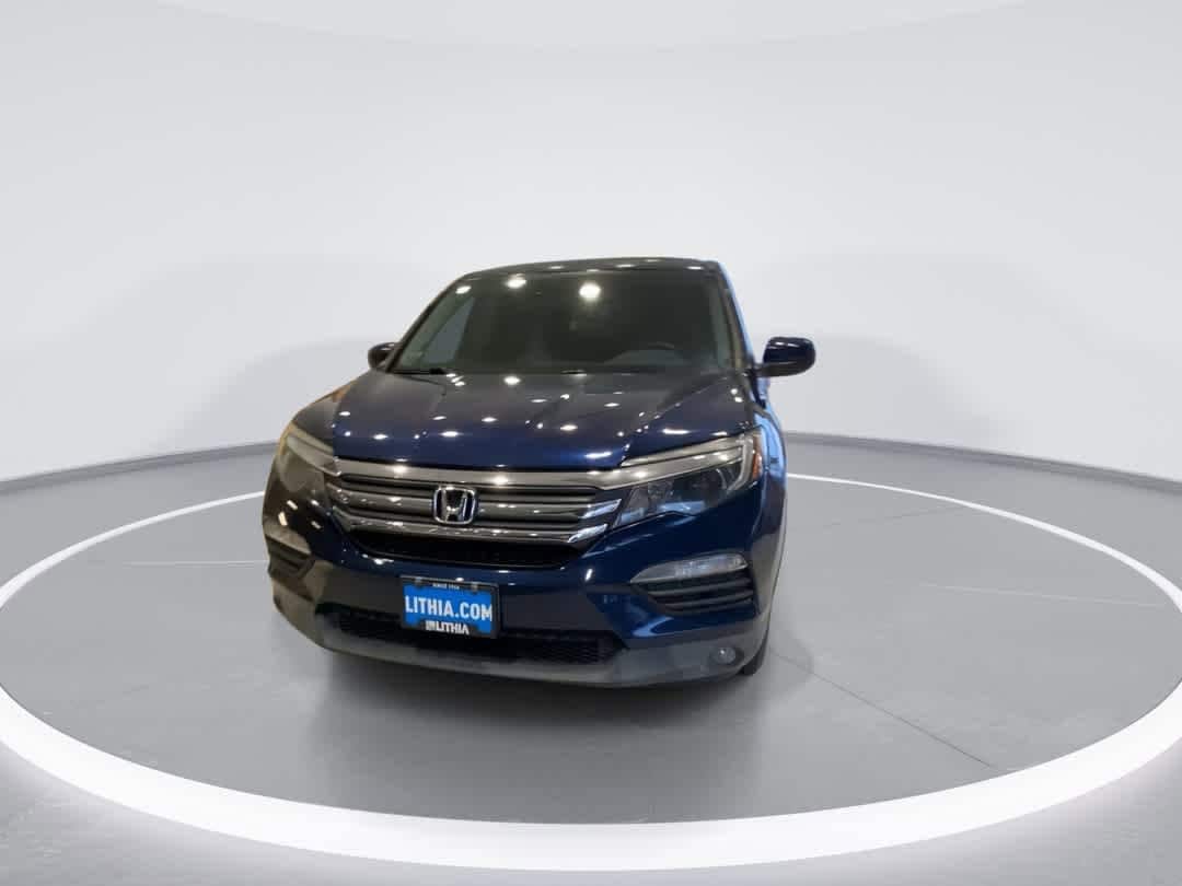 Thumbnail: 2016 Honda Pilot - 3