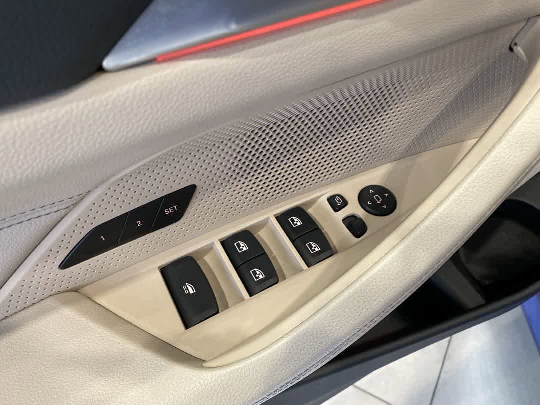 Thumbnail: 2022 BMW 4 Series - 13