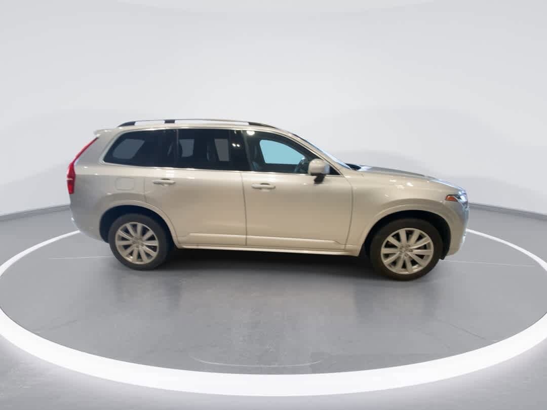 Thumbnail: 2019 Volvo XC90 - 9