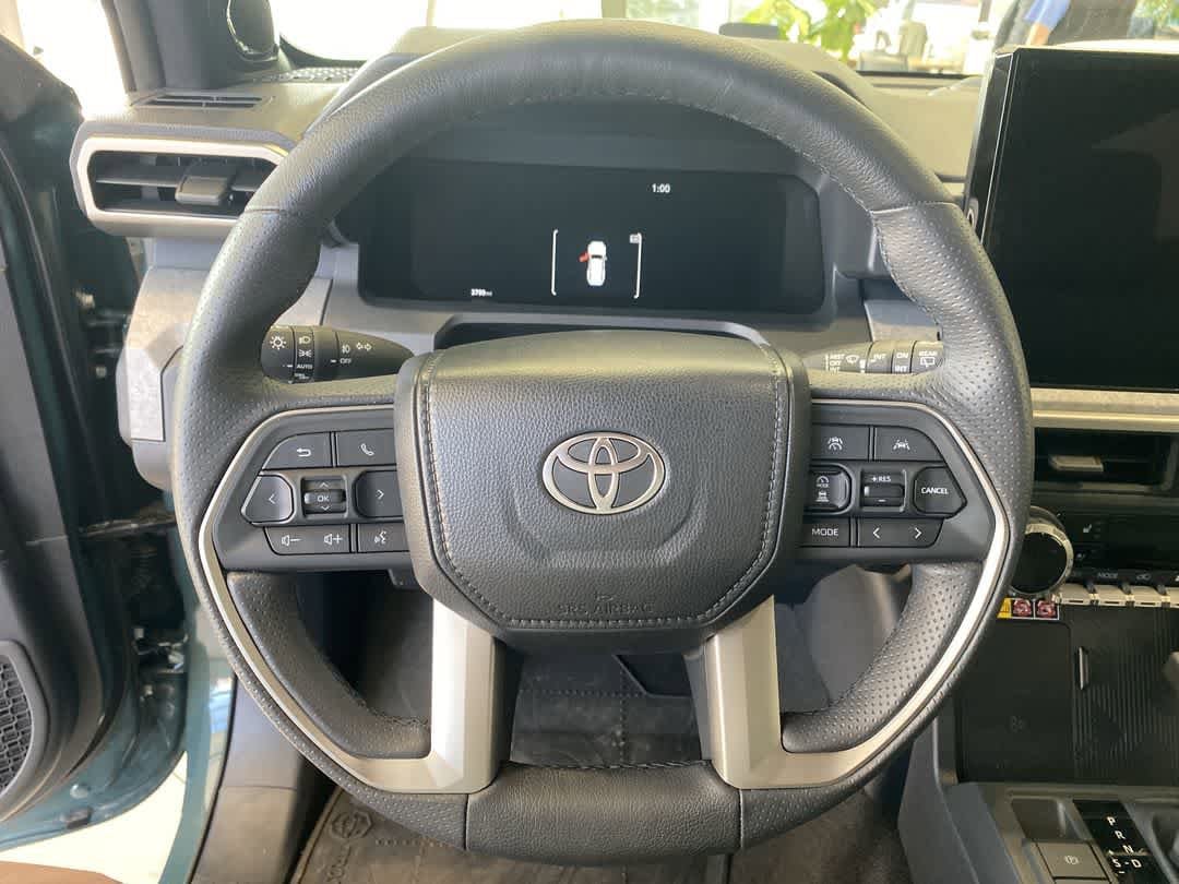 Thumbnail: 2025 Toyota 4Runner - 17