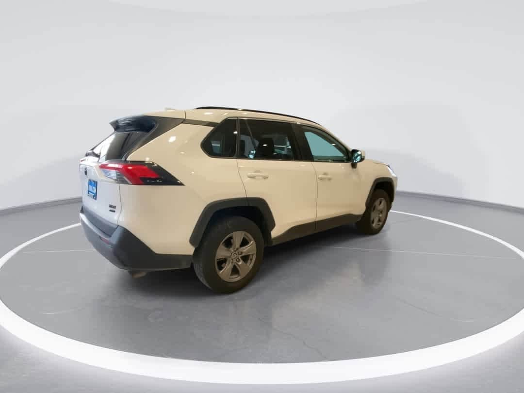 Thumbnail: 2023 Toyota RAV4 - 8