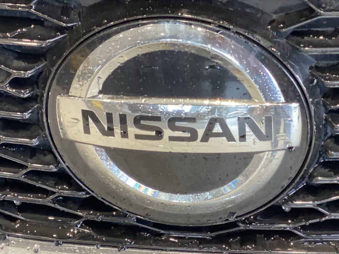 Thumbnail: 2021 Nissan Rogue Sport - 10