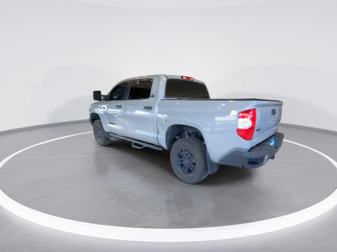 Thumbnail: 2020 Toyota Tundra - 6