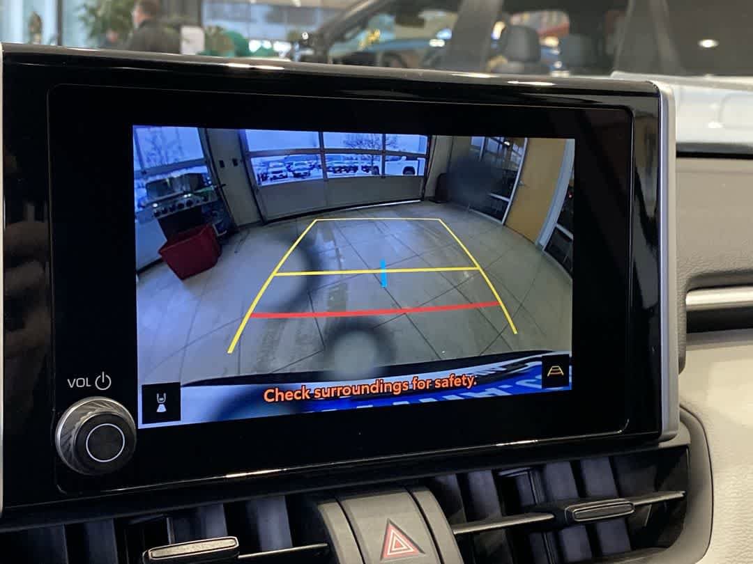 Thumbnail: 2025 Toyota RAV4 - 17