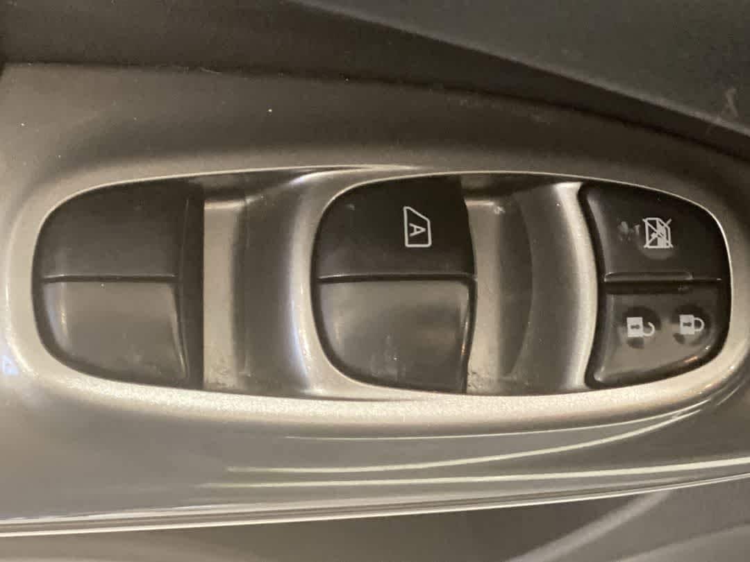 Thumbnail: 2013 Nissan Juke - 16