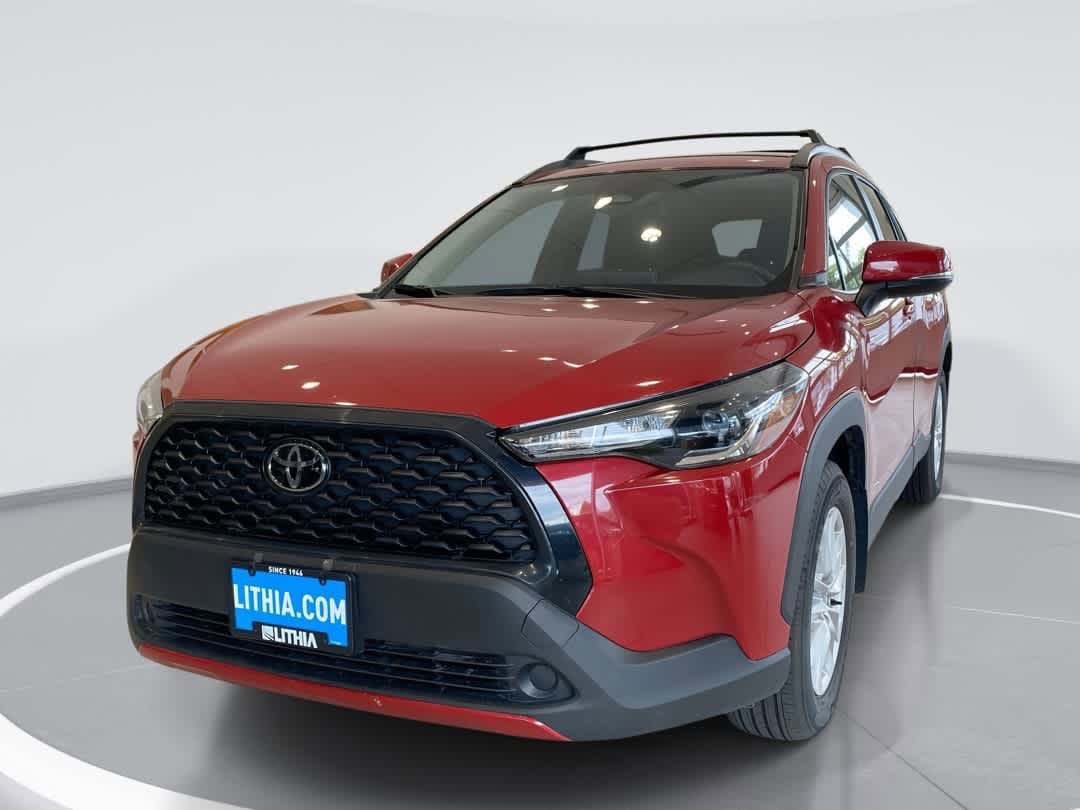 2024 Toyota Corolla Cross LE AWD's photo