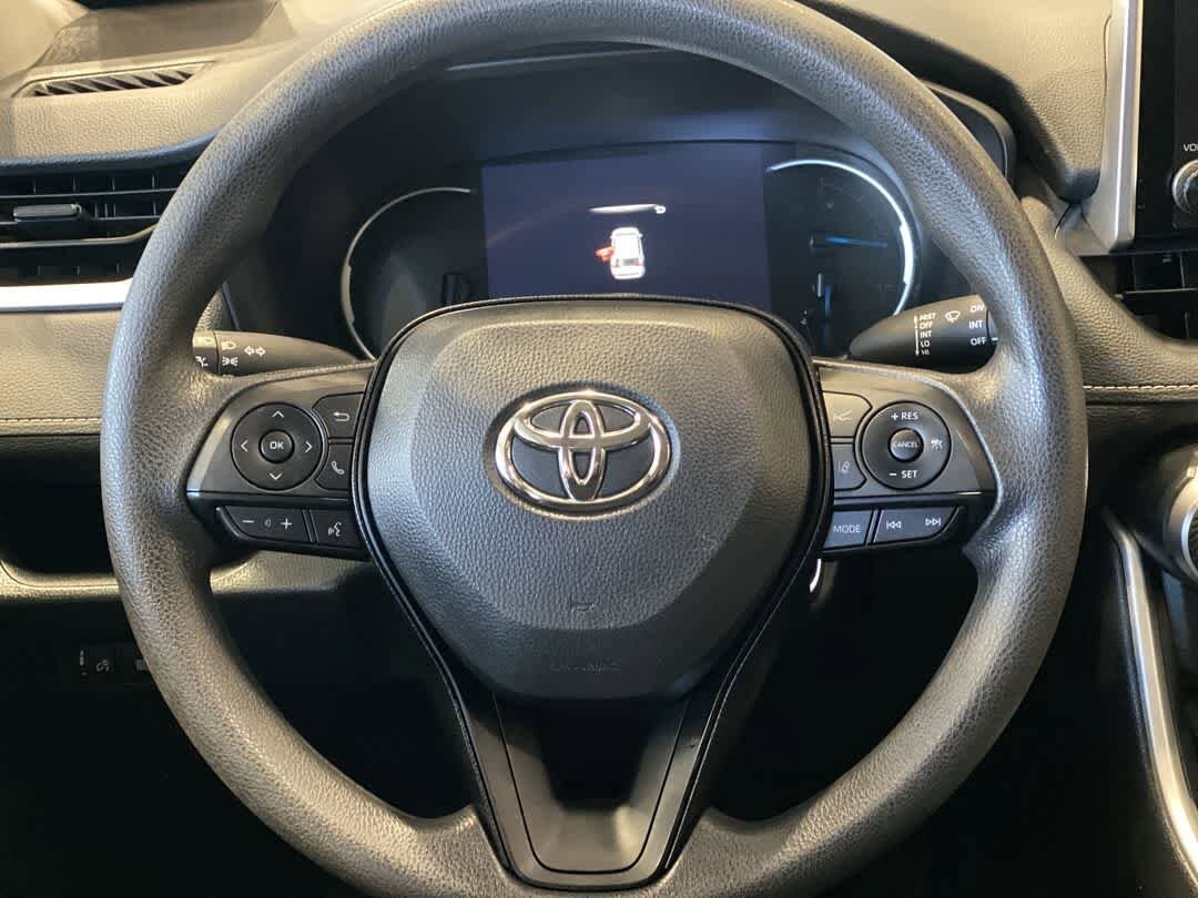 Thumbnail: 2024 Toyota RAV4 - 17