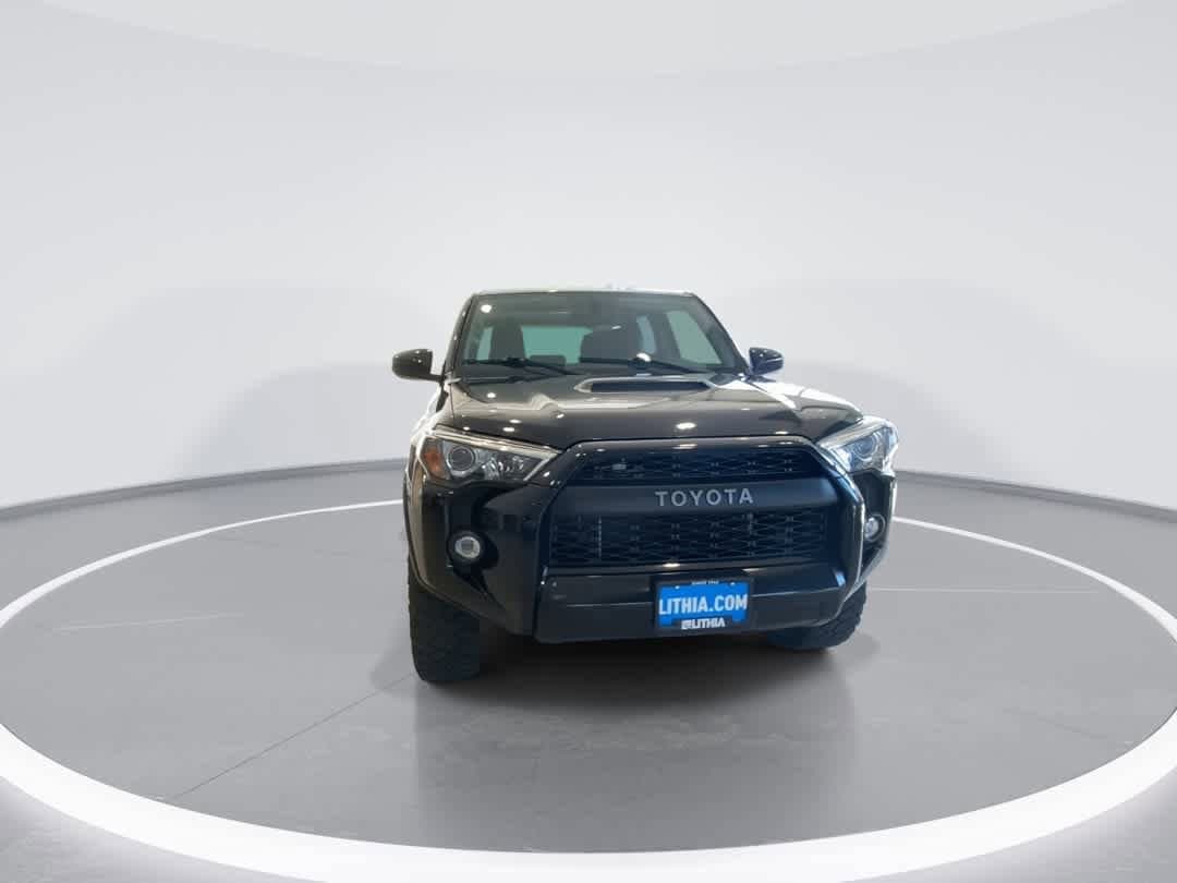 Thumbnail: 2019 Toyota 4Runner - 3