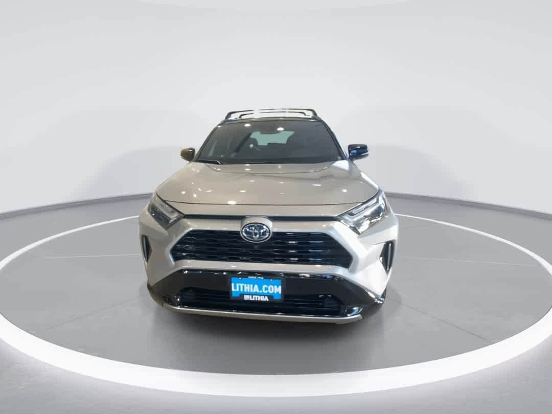 Thumbnail: 2022 Toyota RAV4 - 3