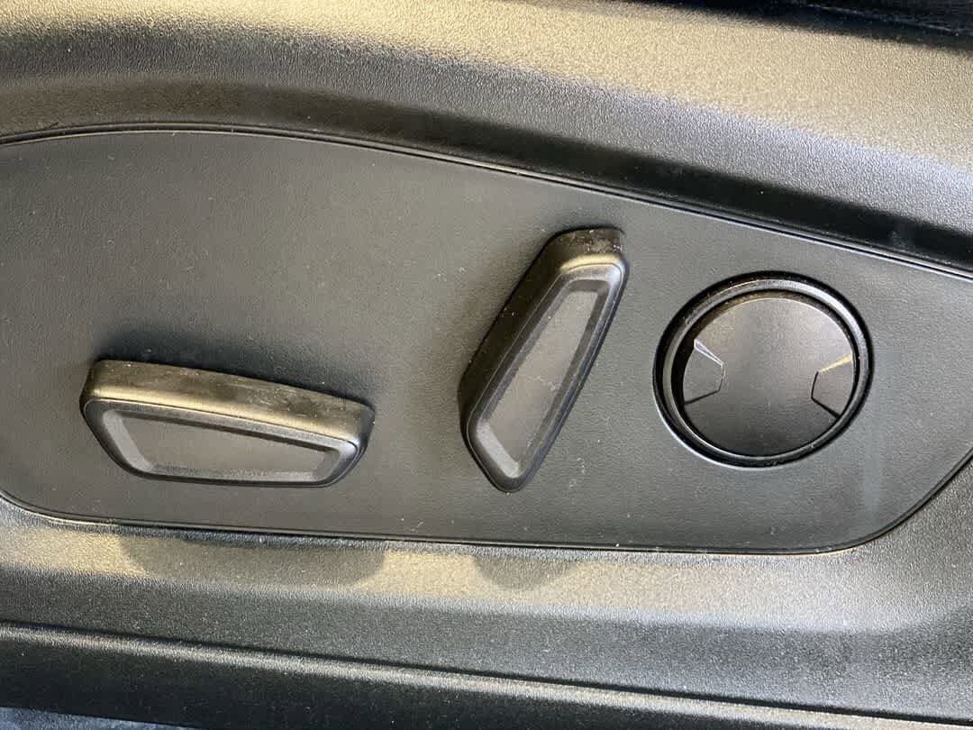 Thumbnail: 2023 Ford Explorer - 15