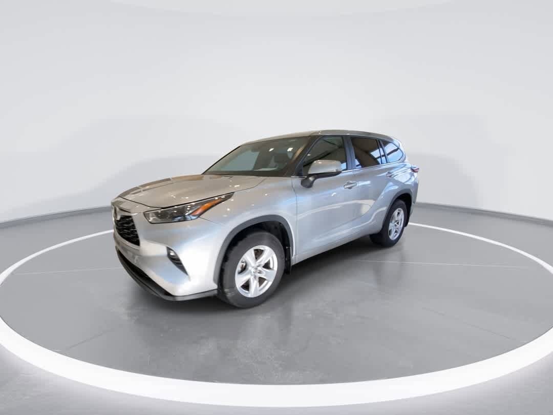 Thumbnail: 2024 Toyota Highlander - 4