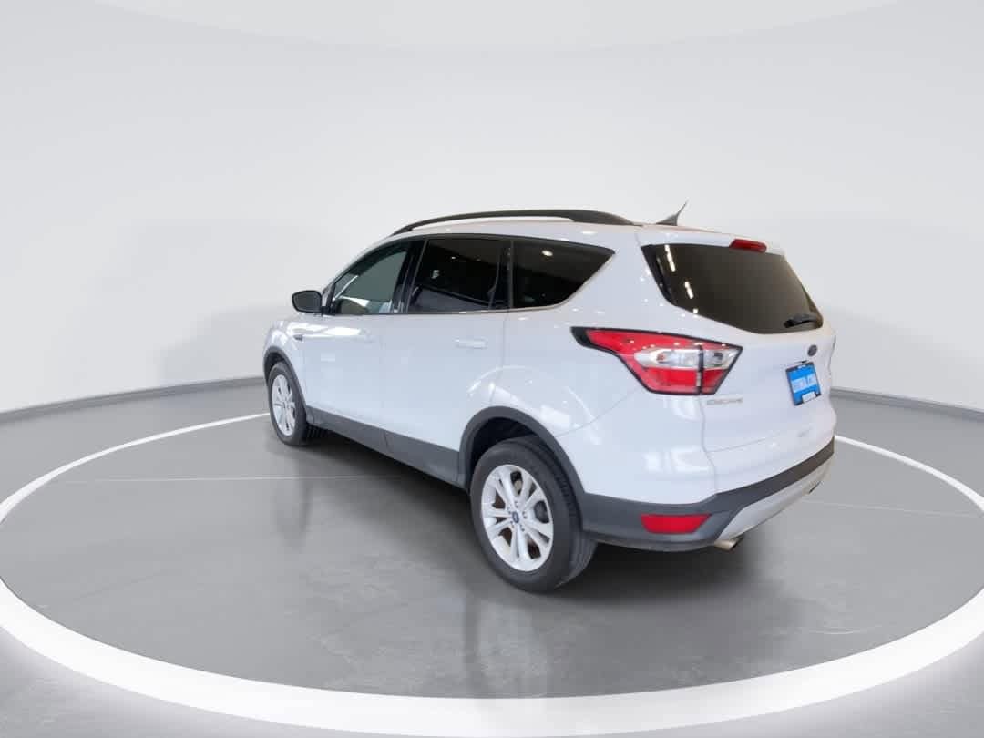 Thumbnail: 2018 Ford Escape - 6