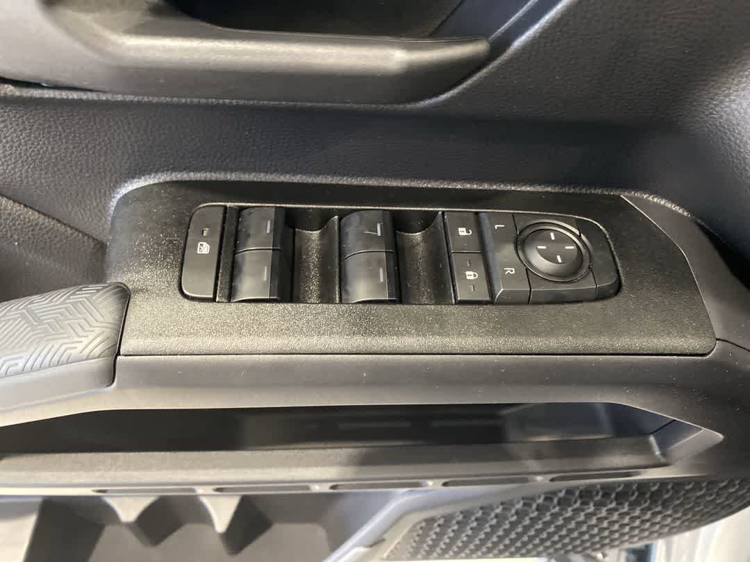 Thumbnail: 2025 Toyota 4Runner - 16