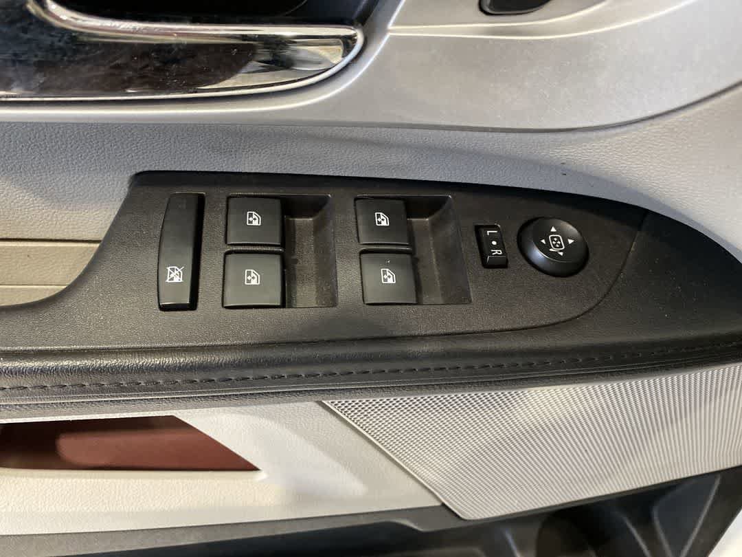 Thumbnail: 2016 Chevrolet Equinox - 13