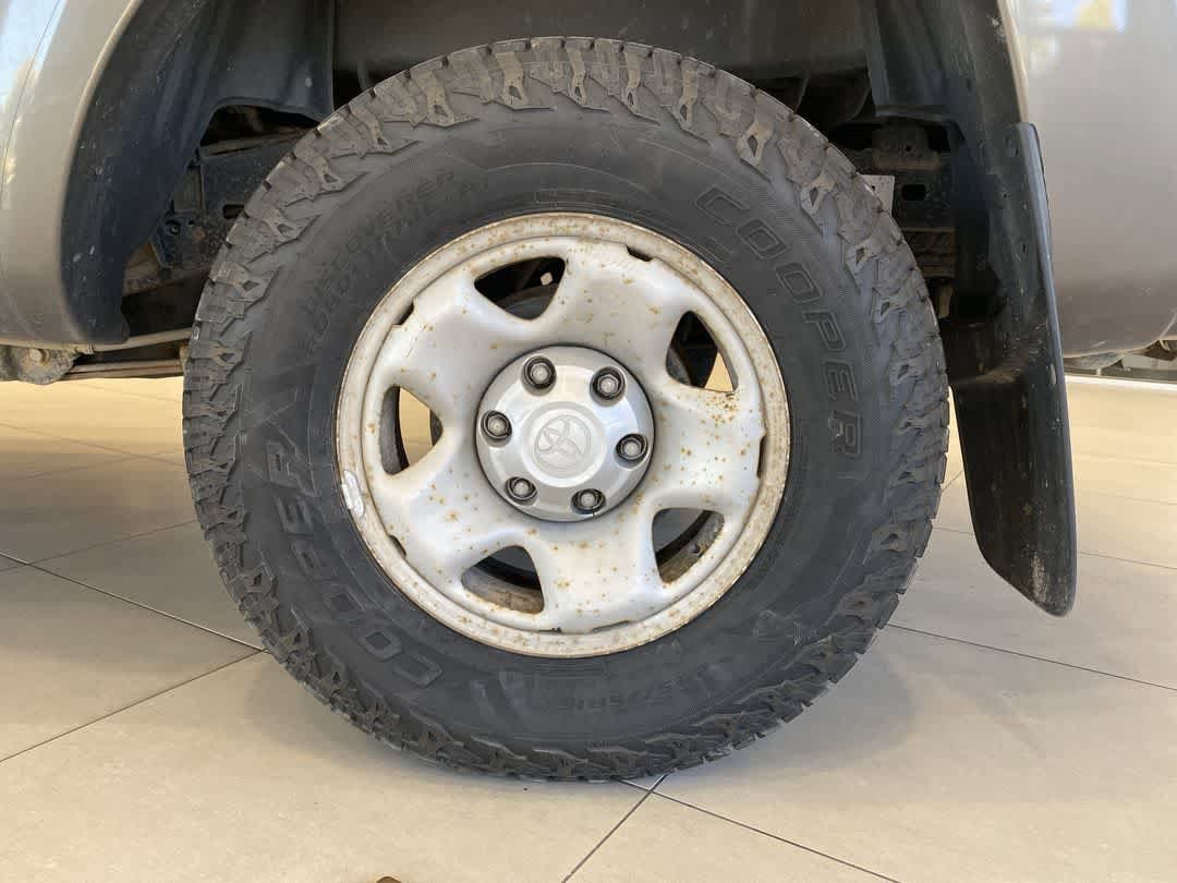 Thumbnail: 2013 Toyota Tacoma - 12