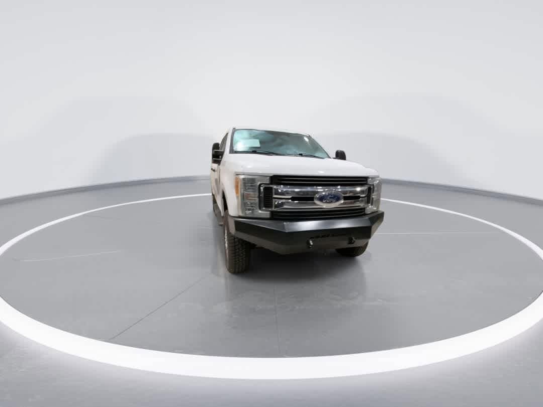 Thumbnail: 2017 Ford F-350 - 3