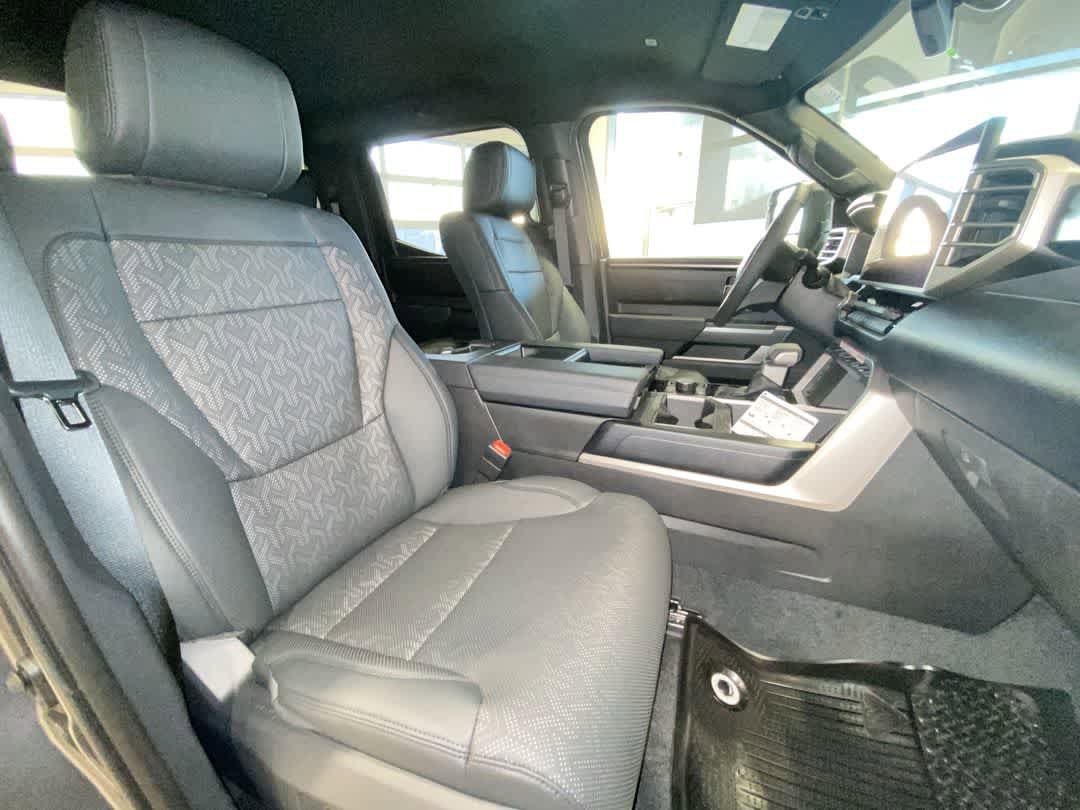 Thumbnail: 2025 Toyota Tundra - 25