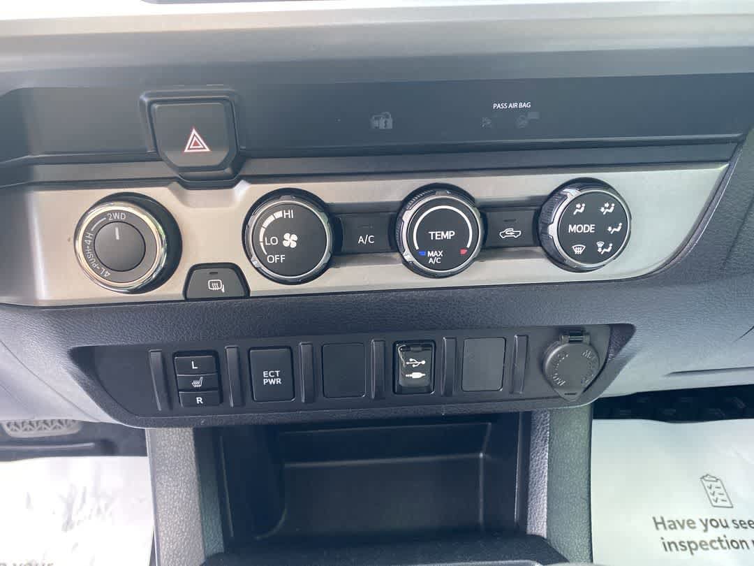 Thumbnail: 2019 Toyota Tacoma - 20
