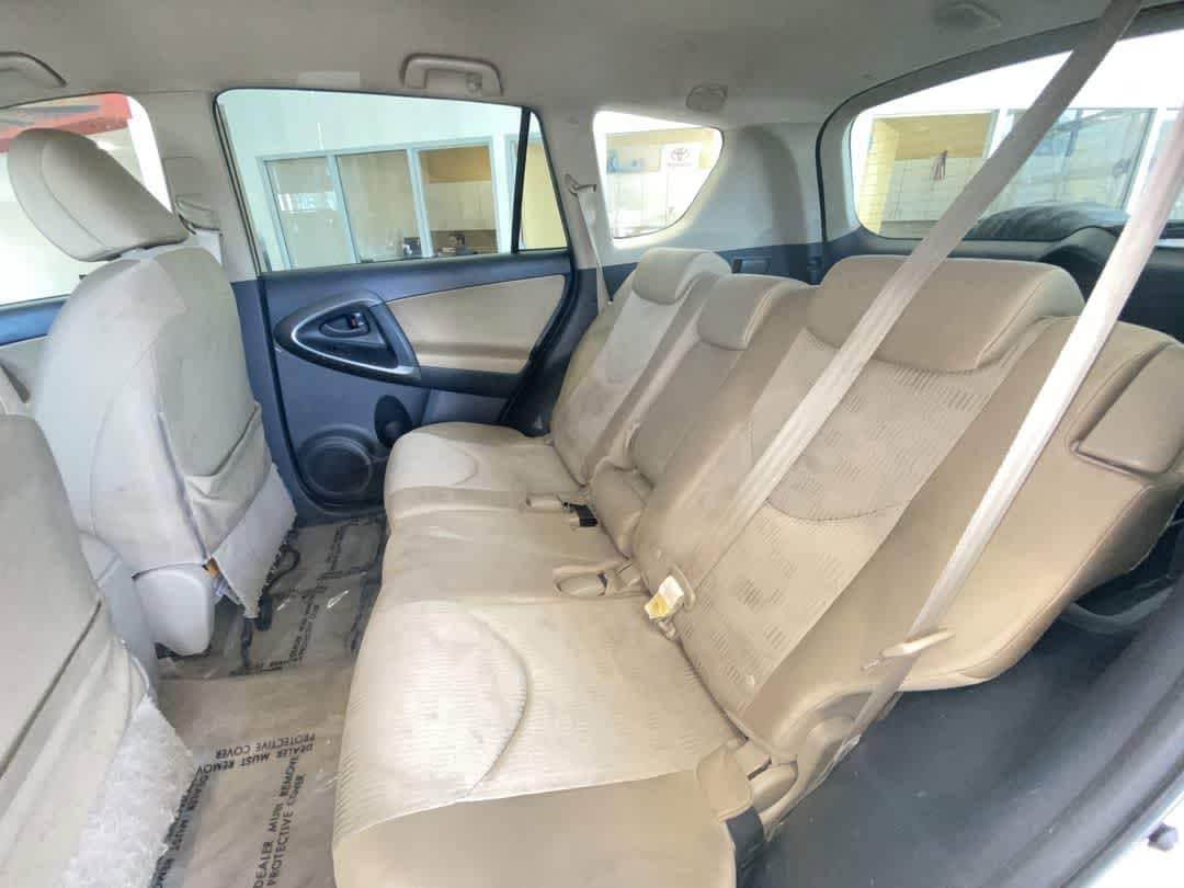 2009 Toyota RAV4 Base 22