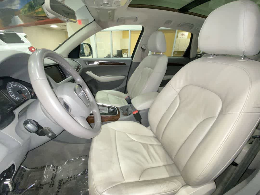 Thumbnail: 2010 Audi Q5 - 13