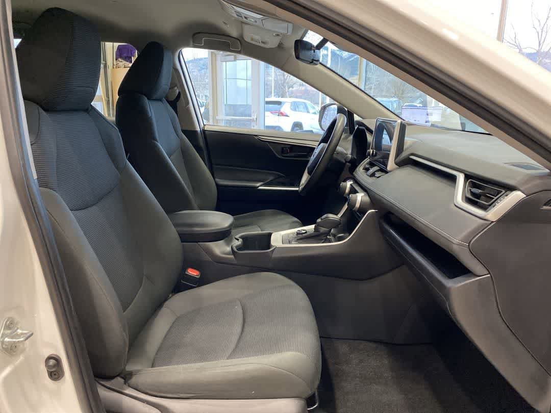 Thumbnail: 2024 Toyota RAV4 - 23