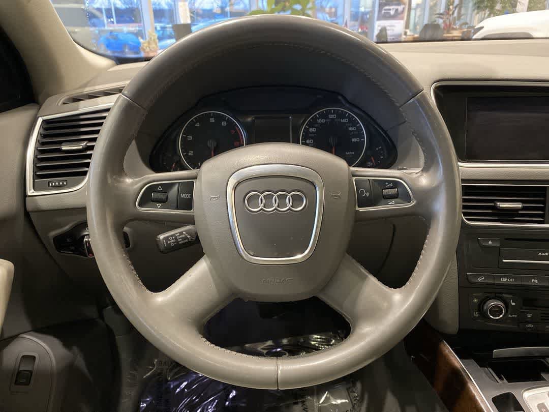 Thumbnail: 2010 Audi Q5 - 16