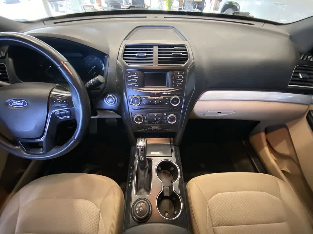 Thumbnail: 2017 Ford Explorer - 23